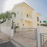 Dafnis Sunshine - Modern 3 Bedroom With Pool *