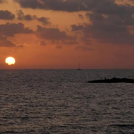 Dafnis Sunshine - Modern 3 Bedroom With Pool פרוטאראס