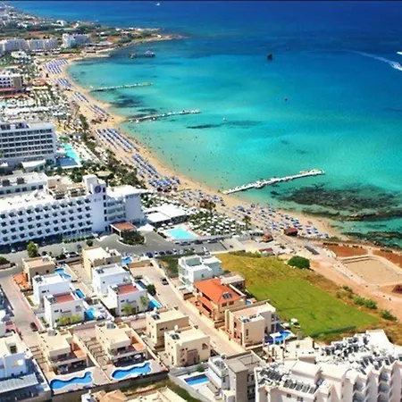 Dafnis Sunshine - Modern 3 Bedroom With Pool