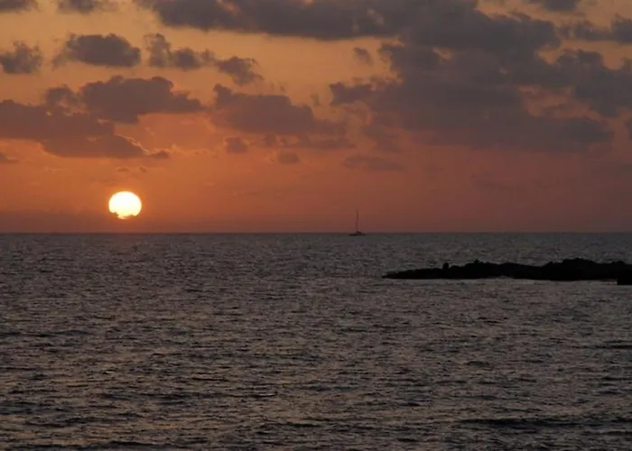 Dafnis Sunshine - Modern 3 Bedroom With Pool פרוטאראס