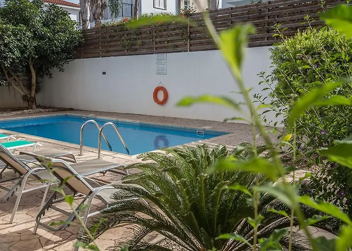 Dafnis Sunshine - Modern 3 Bedroom With Pool וילה *