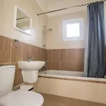 Dafnis Sunshine - Modern 3 Bedroom With Pool *