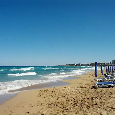 Dafnis Sunshine - Modern 3 Bedroom With Pool Protaras