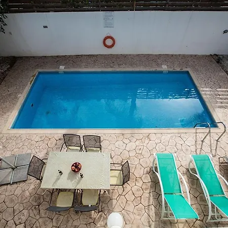 Villa Dafnis Sunshine - Modern 3 Bedroom With Pool Protaras