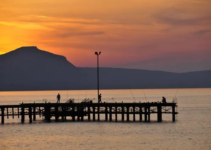 Dafnis Sunshine - Modern 3 Bedroom With Pool Villa *